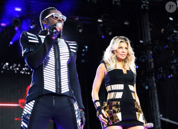 Les Black Eyed Peas se produisent sur le scène principale du Wireless Festival à Londres, vendredi 1er juillet 2011.