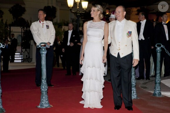 Albert de Monaco et Charlene Wittstock, à Monaco, samedi 2 juillet 2011.