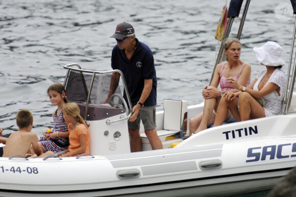 Michael Douglas et Catherine Zeta Jones en famille et en vacances à Majorque le 3 juillet 2011