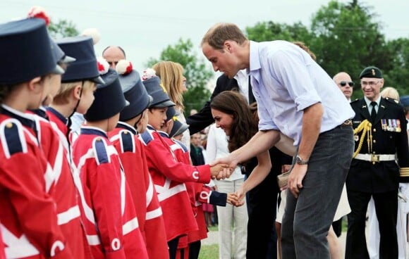 Le prince William et Kate Middleton à leur arrivée à Charlottetown, dans la province de l'Île du Prince Edward, le 3 juillet 2011.