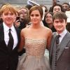 Rupert Grint, Emma Watson et Daniel Radcliffe lors de l'avant-première mondiale de Harry Potter et les Reliques de la mort - partie II le 7 juillet 2011 à Londres