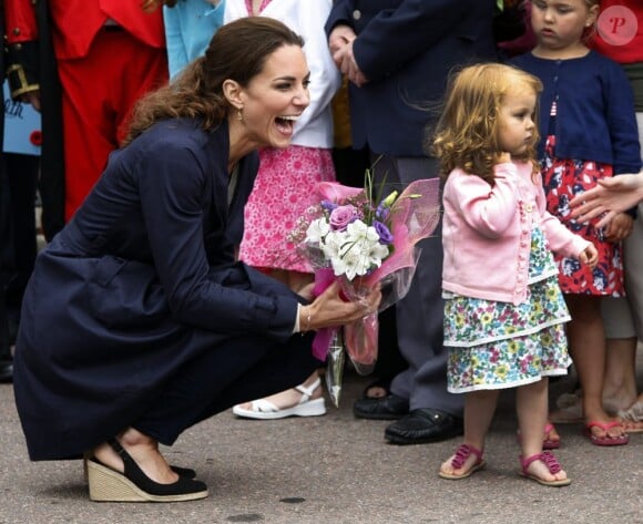 En compensées Pied a Terre à moins de 150 euros, Kate Middleton porte la mode accessible avec une élégance déconcertante 