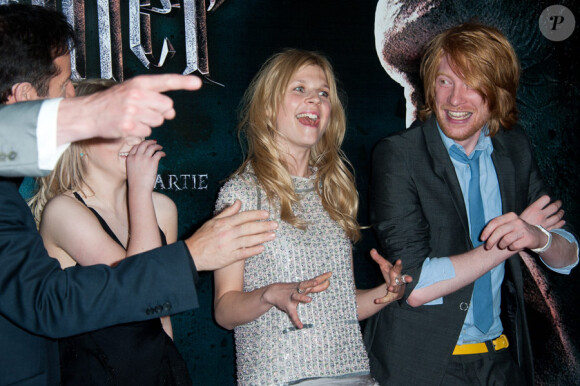 Clémence Poésy et Domhnall Gleeson lors de l'avant-première de Harry Potter et les reliques de la mort - partie II à Bercy (Paris) le 12 juillet 2011