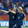 Ophélie Meilleroux et Sonia Bompastor peuvent sourire : elles ont terminé 4e du Mondial 2011 en Allemagne et fait beaucoup pour le foot féminin français.