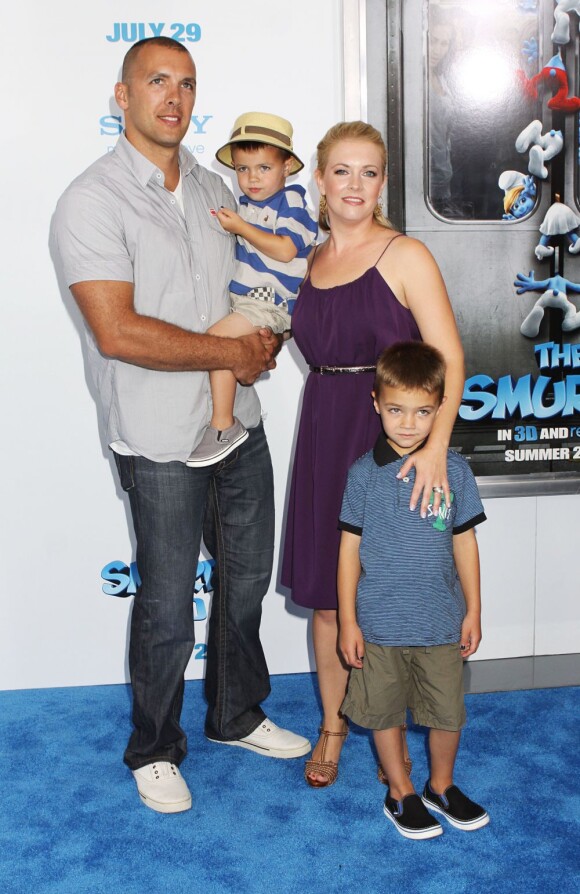 Melissa Joan Hart en famille lors de la première mondiale des Schtroumpfs, à New York, le 24 juillet 2011.