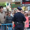 Sacha Baron Cohen et Anna Faris sur le tournage du film The Dictator le 12 juillet 2011 à New York