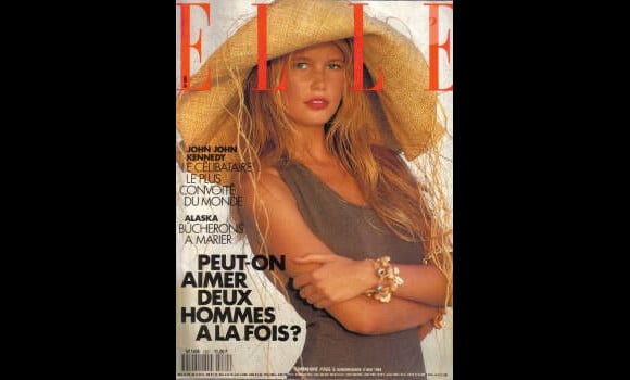 Voici les images des premières couv' de Claudia Schiffer. Ici pour Elle France. Mai 1989.
