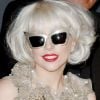 Le 30 septembre 2009, à New York, Lady Gaga portait des lunettes similaires à celles de Cyndi Lauper dans le clip de Girls just want to have fun, 26 ans plus tôt.