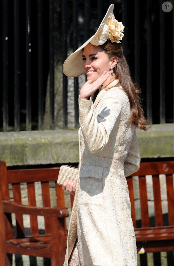 Kate Middleton au mariage de Zara Phillips et Mike Tindall à Edimbourg, le 30 juillet 2011. La duchesse est superbe !