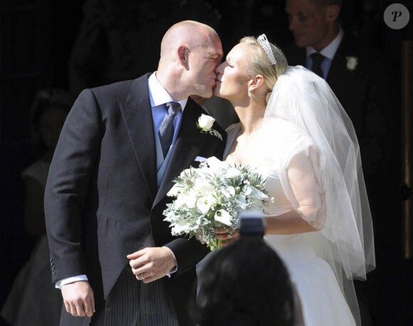 Zara Phillips et Mike Tindall lors de leur mariage à Edimbourg, en Ecosse, le samedi 30 juillet 2011.