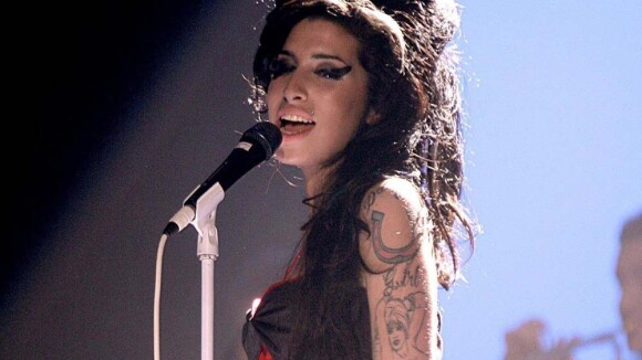 Amy Winehouse : des rumeurs d'adoption tirées au clair et le combat de son père