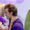 Geoffrey et Marie dansent collés-serrés dans Secret Story 5