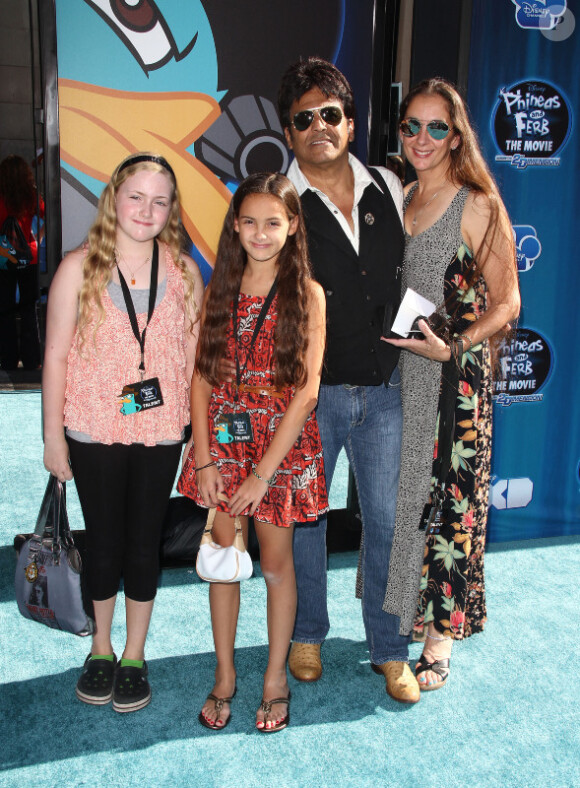 Erik Estrada est venu avec ses enfants à la projection de Phineas and Ferb, à Los Angeles, le mercredi 3 août.