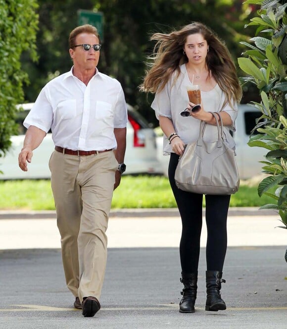 Arnold Schwarzenegger et sa fille Christina à Los Angeles, le 7 juilet 2011.