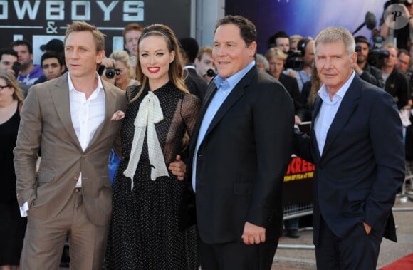 Daniel Craig, Olivia Wilde, Harrison Ford et Jon Favreau à l'avant-première de Cowboys et Aliens à Londres le 11 août 2011