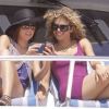 Annalynne McCord et Shenae Grimes se la coulent douce à bord d'un bateau, dans le remake de Beverly Hills, 90210 !