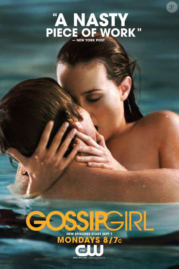Leighton Meester n'est pas en reste et profite bien de la piscine, dans Gossip Girl !