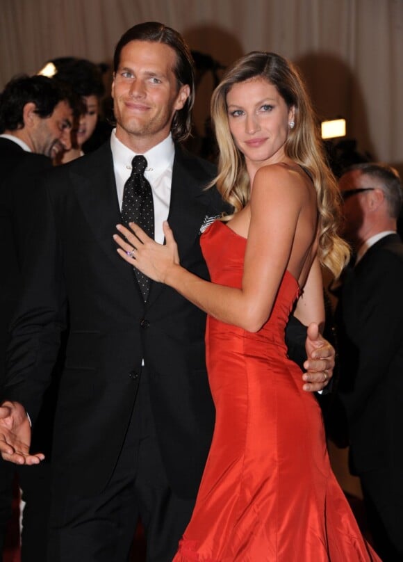 Tom Brady et Gisele Bündchen : ils forment le couple qui a gagné le plus d'argent cette année !  Leur gain ? 76 millions de dollars en 12 mois