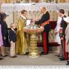 Victoria de Suède au baptême de sa filleule la princesse Ingrid Alexandra le 17 avril 2003 à Oslo.
La princesse Victoria de Suède est enceinte de son premier enfant, dont la naissance est attendue pour mars 2012. Mais l'héritière suédoise a déjà une solide expérience de marraine !