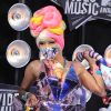 Lady Gaga/Jo Calderone posent avec ses deux prix lors des MTV Video Music Awards, à Los Angeles, le 28 août 2011.