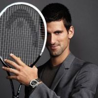 Novak Djokovic, en top model, conserve une longueur d'avance