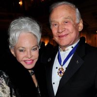 Buzz Aldrin et Lois embarqués pour un divorce astronomique ?