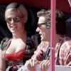 Pink et son mari Carey Hart promènent leur petite Willow à Malibu pour le Chili Cook-Off Festival le 3 septembre 2011