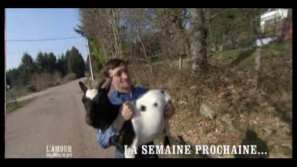 L'amour est dans le pré 6 : Jean-Michel est de retour... avec une chèvre !