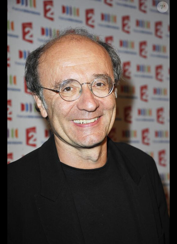 Philippe Geluck, à la conférence de presse de rentrée de France 2 au Théâtre du Rond-Point des Champs Élysées à Paris, le 5 août 2011