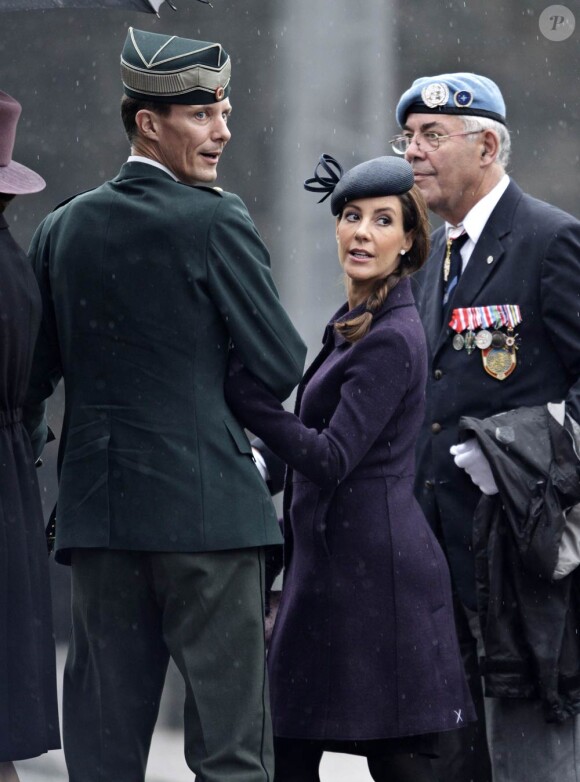 La famille royale danoise était rassemblée à la citadelle (Kastellet) de Copenhague, lundi 5 septembre 2011, pour un hommage aux soldats danois tombés au champ d'honneur en oeuvrant pour la paix au sine de l'ONU ou de l'OTAN.
