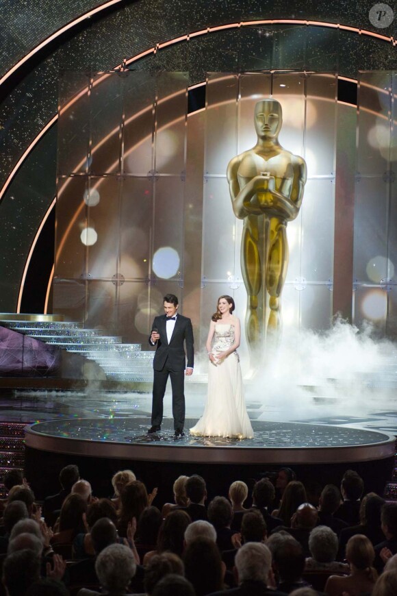 James Franco et Anne Hathaway, cérémonie des Oscars, à Los Angeles, le 27 février 2010.