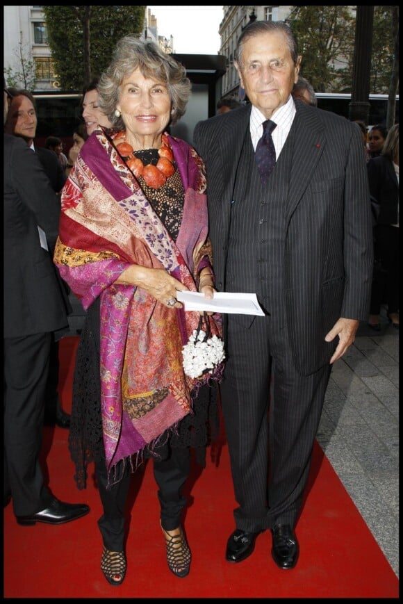 Le comte et la comtesse Hubert d'Ornano à la soirée de gala organisée en faveur de la Fondation Pompidou, présidée par Bernadette Chirac. 13 septembre 2011