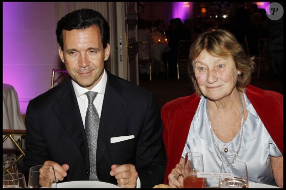 Christopher Norton et Marisa à la soirée de gala organisée en faveur de la Fondation Pompidou, présidée par Bernadette Chirac. 13 septembre 2011