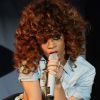 Rihanna joue sur son côté provoc' et sexy, en adoptant une attitude des plus lascives lors de ses concerts. Chelmsford, le 21 août 2011.