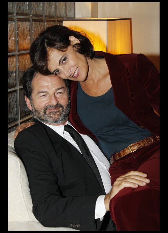Denis Olivennes et Inès de la Fressange lors de la projection du film Les Bien-aimés, organisée par la maison Roger Vivier, le 19 septembre 2011 à Paris.