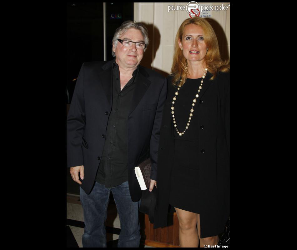 Christian Rauth Et Sa Femme Lors Du 26e Gala De L Aide A L Enfant Refugie Au Profit Des Enfants Du Cambodge A La Salle Gaveau A Paris Le 26 Septembre 2011 Purepeople