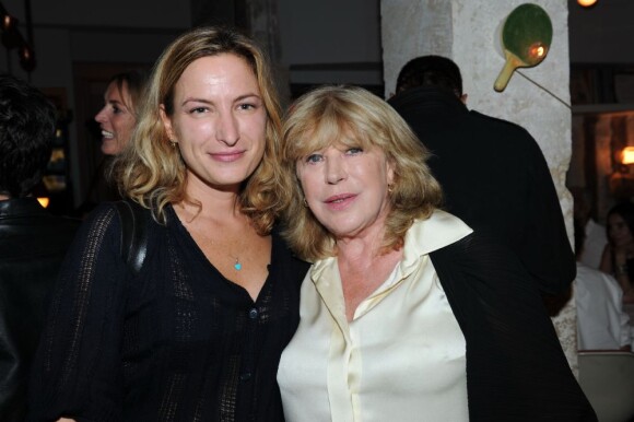 Marianne Faithfull et Zoe Cassavetes lors de la soirée organisée au Derrière, à Paris, le vendredi 30 septembre 2011.