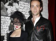 Dita Von Teese au bras de son amoureux, reine des nuits parisiennes