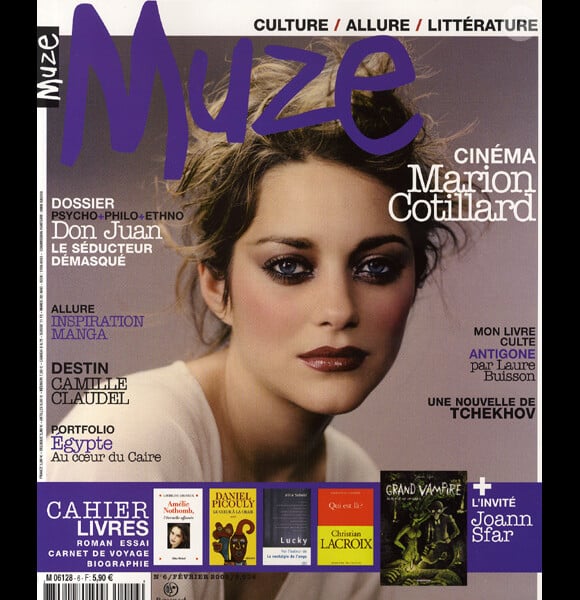L'actrice Marion Cotillard, en Une du magazine Muze. Août 2005.