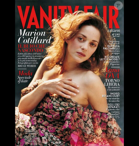 L'actrice Marion Cotillard séduit l'Italie grâce à sa Une du magazine Vanity Fair en septembre 2010.