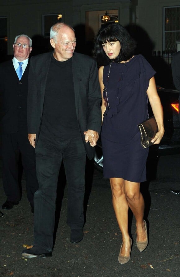 David Gilmour et femme Poly arrivent à St John's Wood au Nord de Londres pour célébrer l'union de Paul McCartney et Nancy Shevell, le 9 octobre 2011.