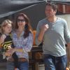 Alyson Hannigan s'offre une sortie avec son mari Alexis Denisof et leur fille Satyana au milieu des citrouilles. Los Angeles, 17 otobre 2011