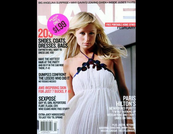 Paris Hilton a enfilé une robe, pour faire la Une du magazine Jane. Février 2005.