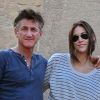 Sean Penn et Shannon Costello en visite près du Caire, le 30 septembre 2011.