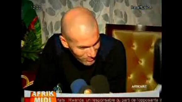 Zinedine Zidane : Accueilli comme une rock star lors d'une visite au Mali