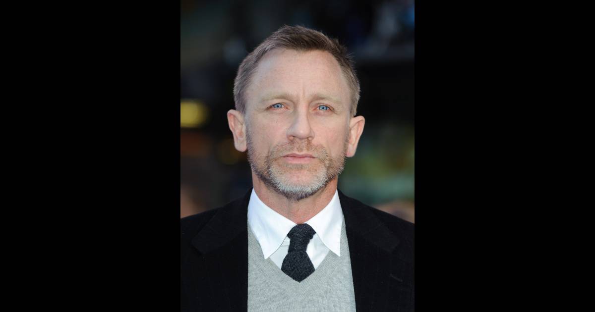 Daniel Craig Le Regard Bleute Presente Les Aventures De Tintin