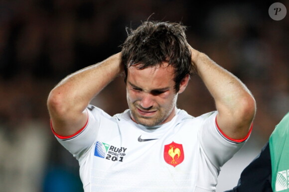 Les larmes de Morgan Parra lors de la finale de la Coupe du monde de rugby remportée par les All Blacks le 23 octobre 2011 à l'Eden Park d'Auckland