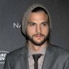 Ashton Kutcher au bel des Gentlemen du magazine GQ, à New York, le 26 octobre 2011.
