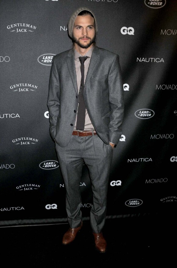 Ashton Kutcher au bel des Gentlemen du magazine GQ, à New York, le 26 octobre 2011.