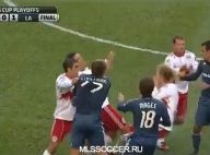 David Beckham-Thierry Henry : Bagarre générale et simulation à hurler de rire !